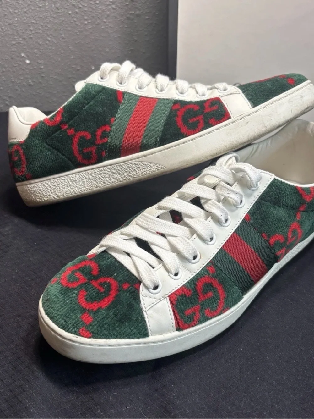 Size 7.5B- Gucci Ace GG Leather Velvet Logo Sneakers Lightly Worn/Retail $750!